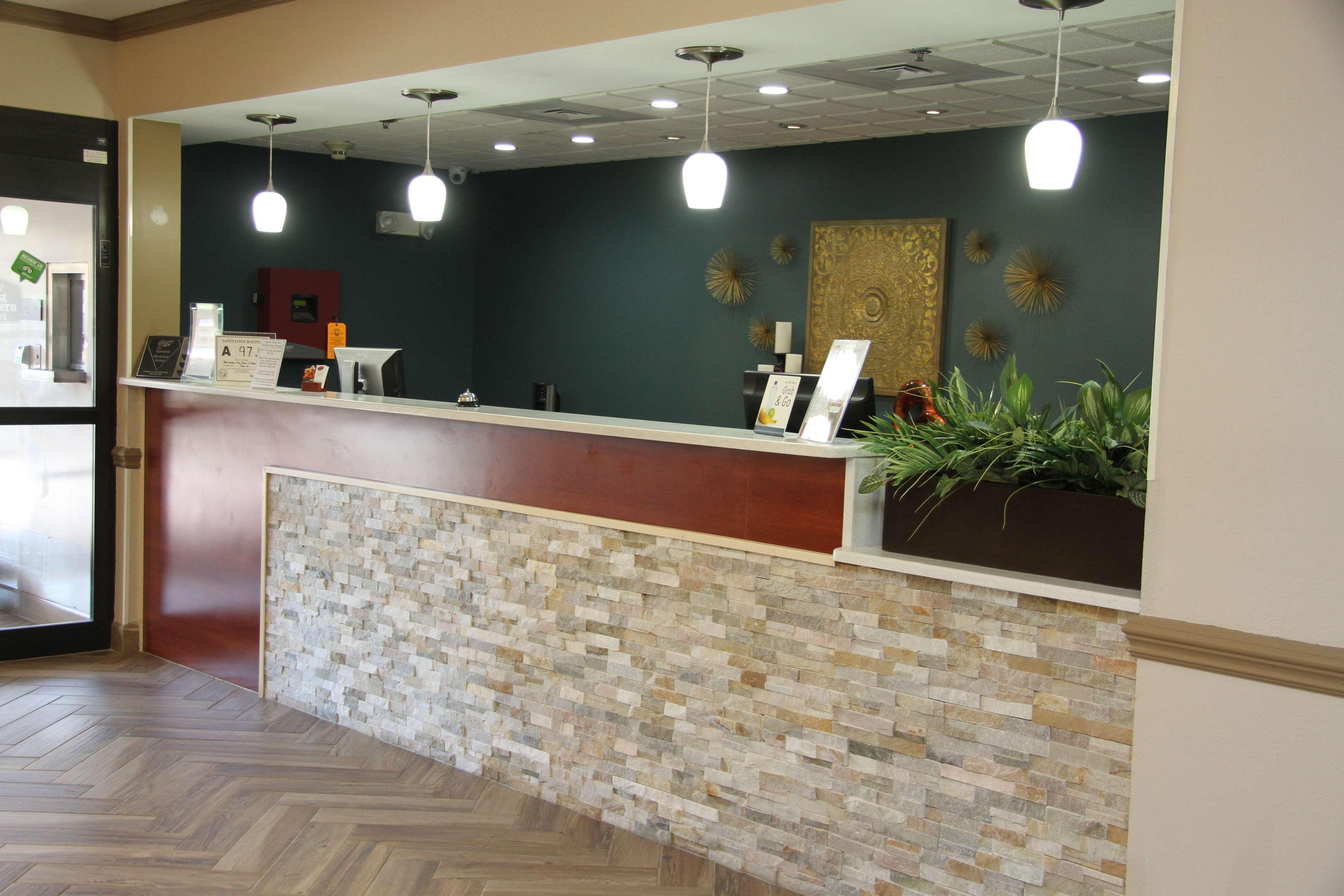 Best Western Plus Suites Greenville Ngoại thất bức ảnh