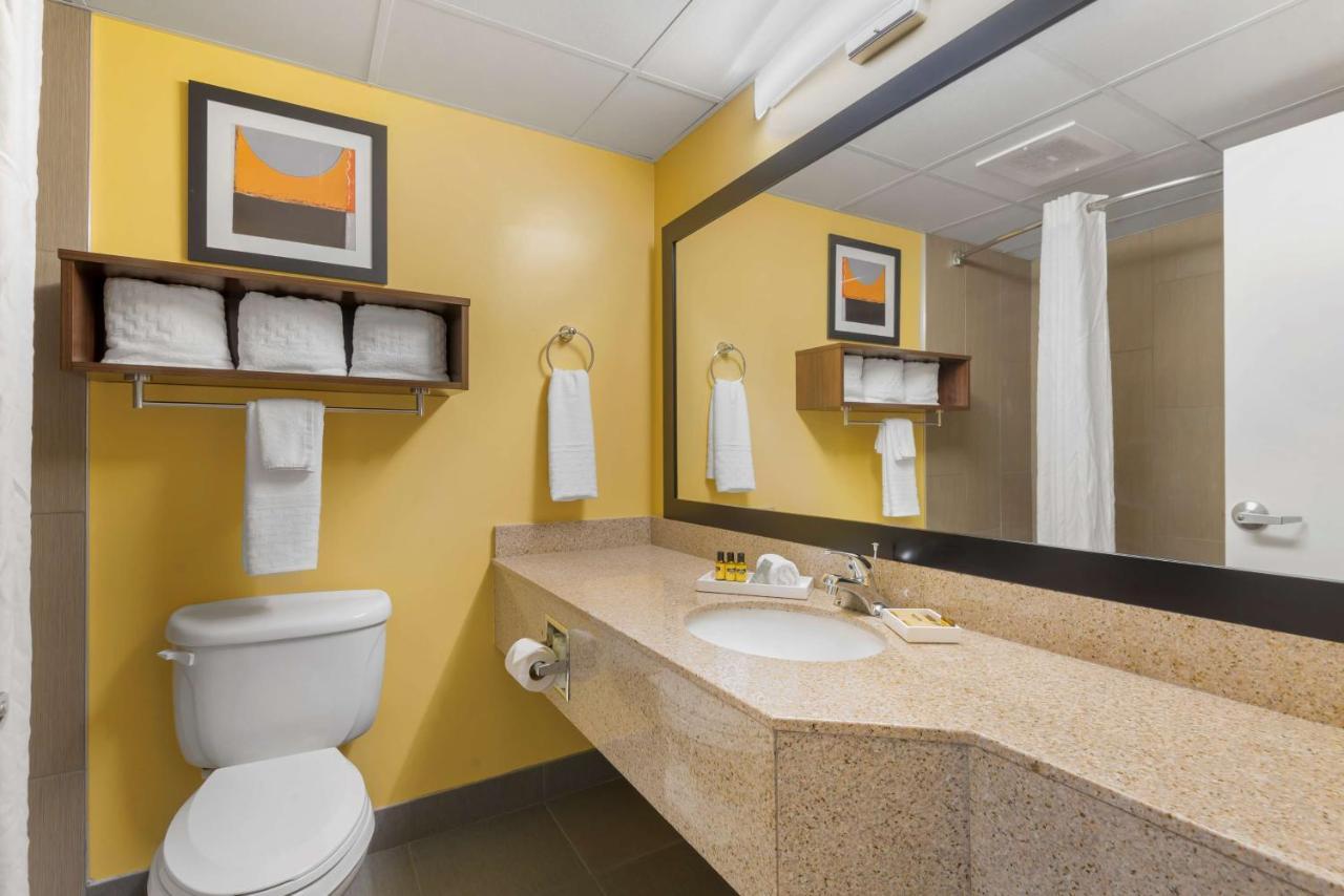 Best Western Plus Suites Greenville Ngoại thất bức ảnh